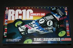 Team Associated RC10 World's Car (réédition). 