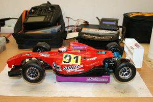 Le prototype Formule 1 1/10° électrique Gonzo-Racing.